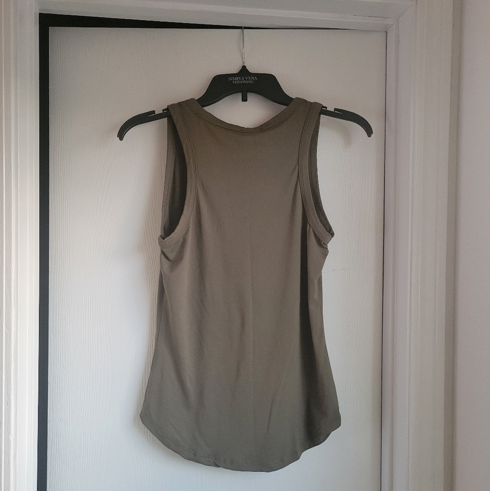 🟣Hunter green tank top - Picture 4 of 4